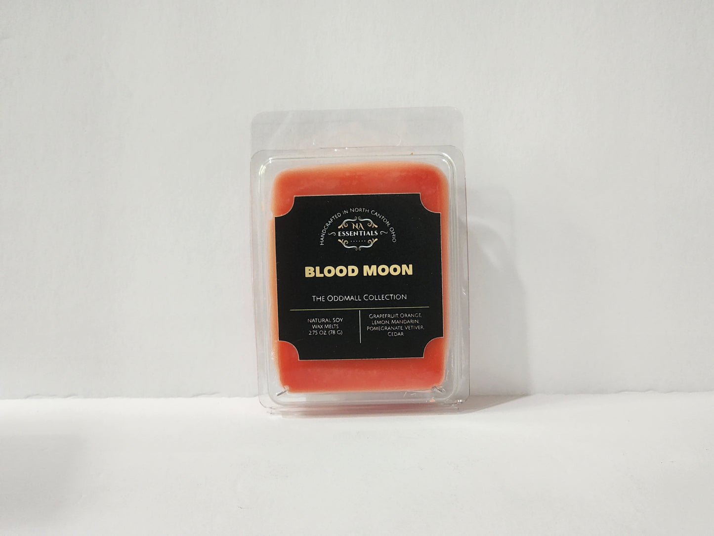 Blood Moon Clamshell