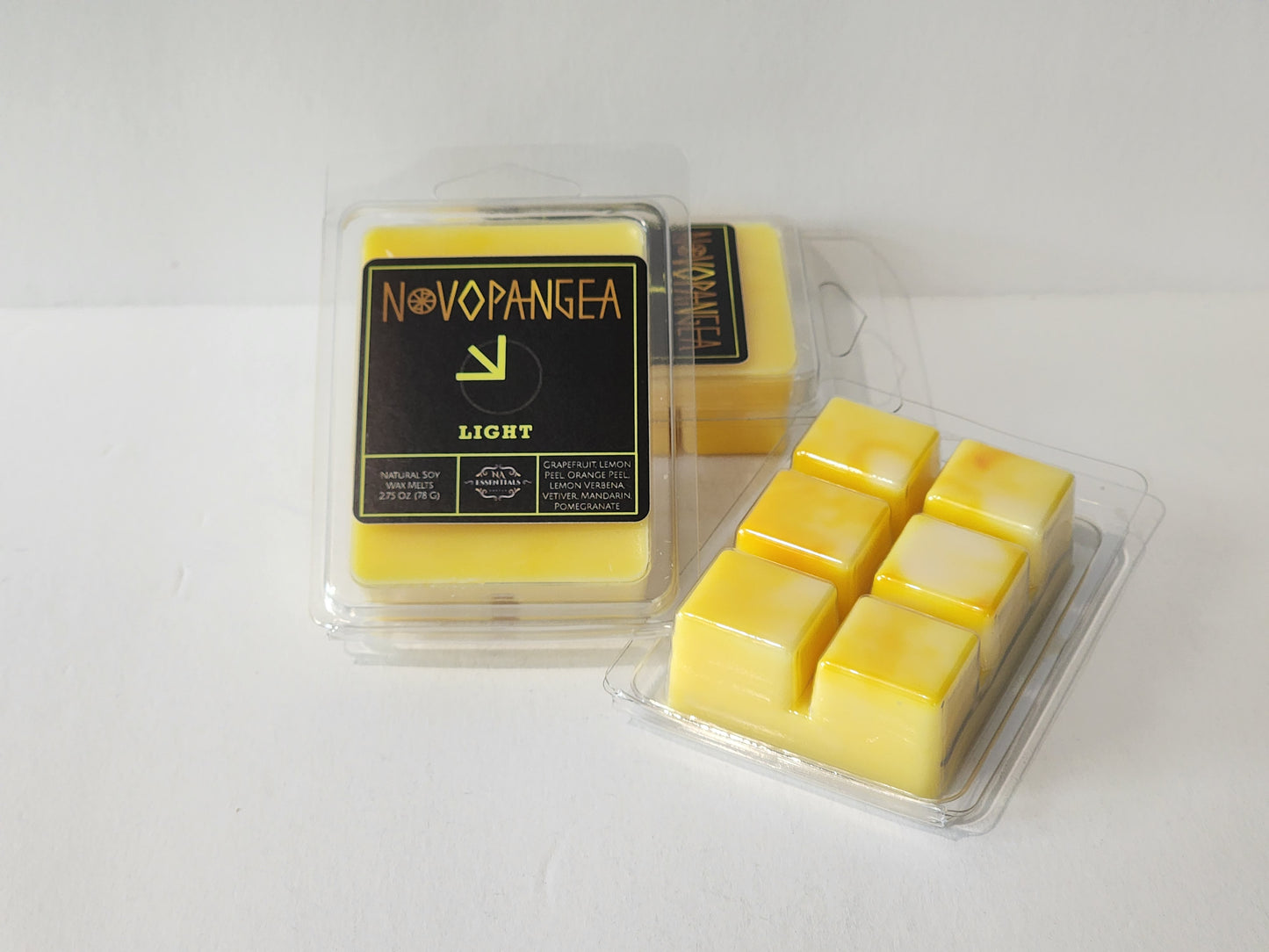 Light Realm Clamshell