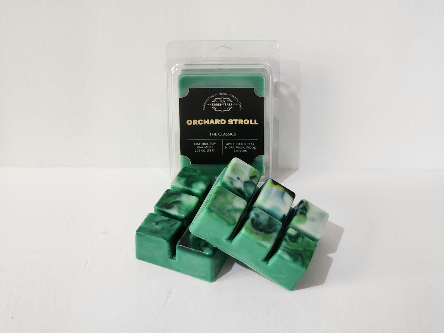 Orchard Stroll Clamshell